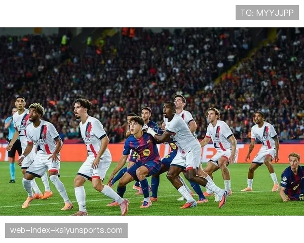 巴萨防线问题持续暴露 中卫搭配仍在试验优化中